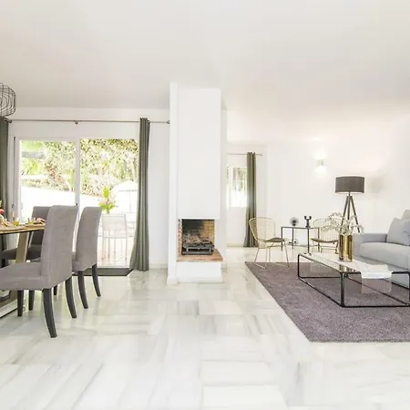 Apartment Townhouse Naranjos Marbella