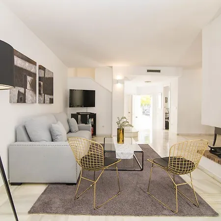 Apartment Townhouse Naranjos